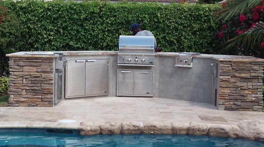 OUTDOOR LIVING IMAGE 02