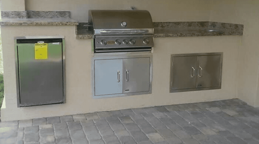 OUTDOOR LIVING IMAGE 01